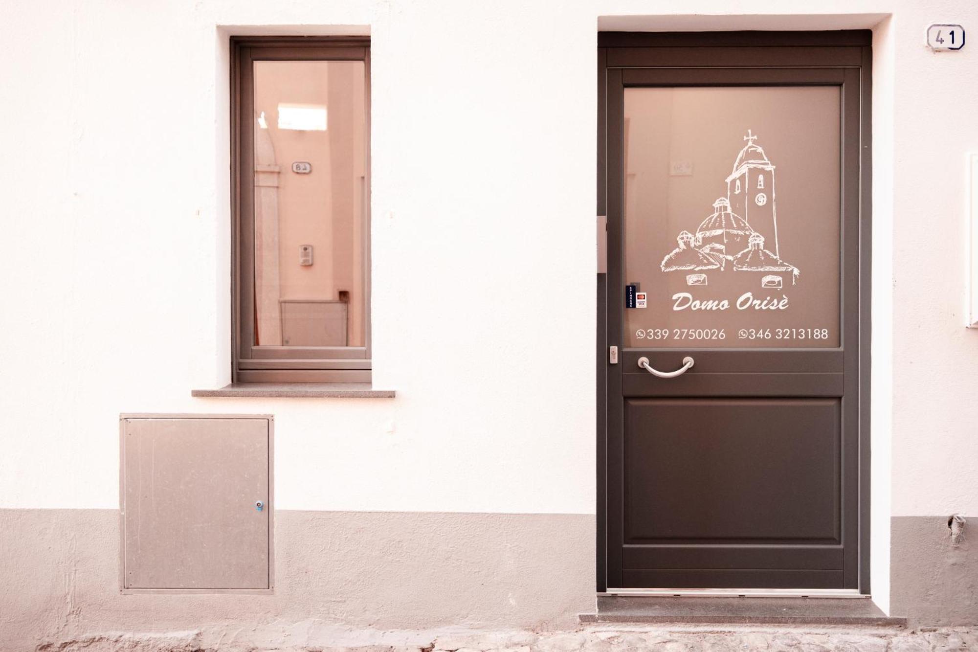 Domo Orise Alloggio In Pieno Centro Orosei Exterior foto